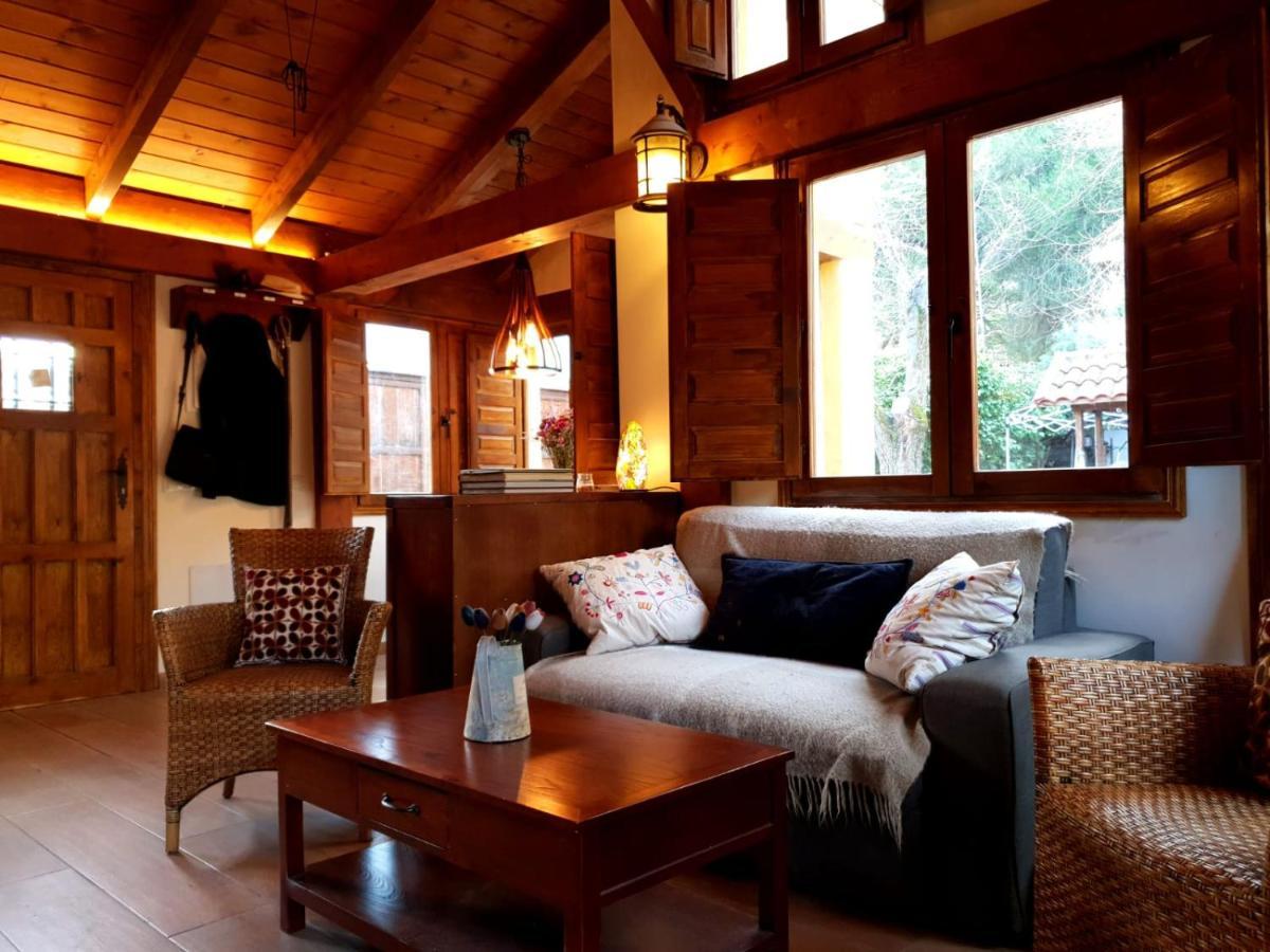 Acogedora Casa Rural En La Sierra De Madrid Mataelpino Esterno foto