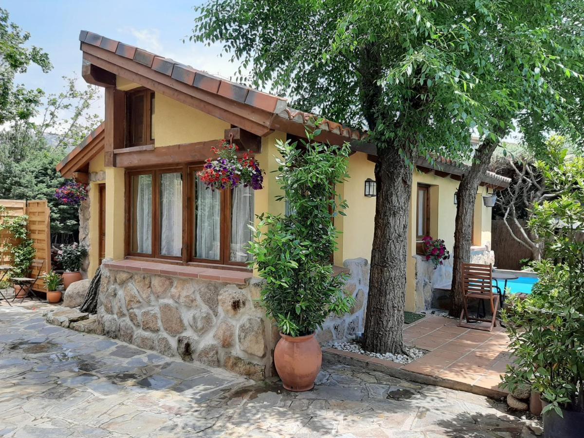 Acogedora Casa Rural En La Sierra De Madrid Mataelpino Esterno foto
